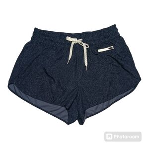 Vuori Shorts Women's Medium Black Athletic Workout Activewear